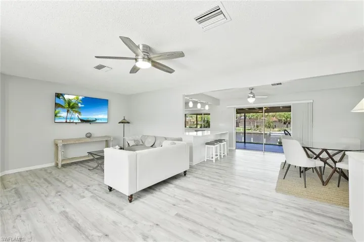 3615 SE 18th  AVE, Cape Coral, FL 33904