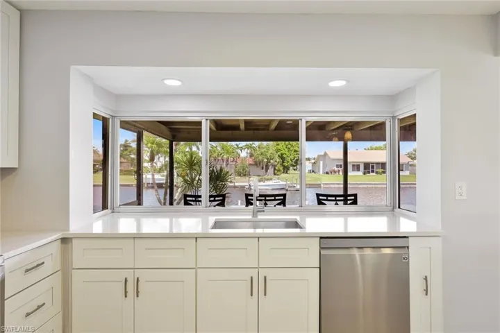 3615 SE 18th  AVE, Cape Coral, FL 33904