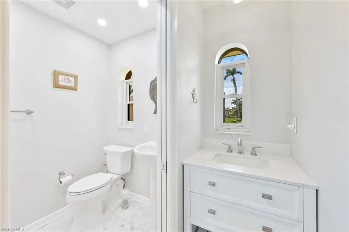 3615 SE 18th  AVE, Cape Coral, FL 33904