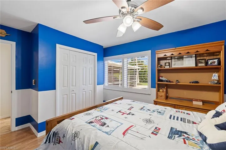 1233  12th N AVE, Naples, FL 34102