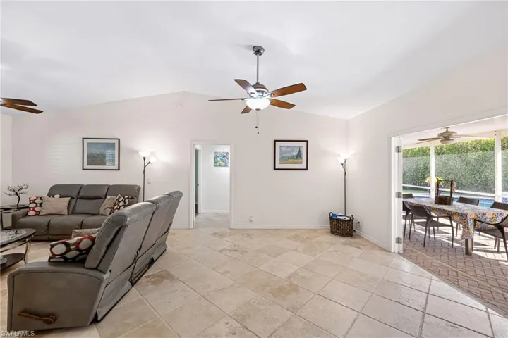 1233  12th N AVE, Naples, FL 34102