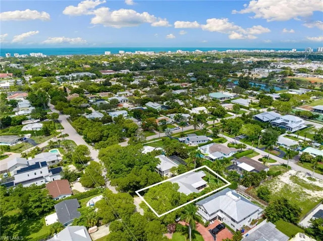 1233  12th N AVE, Naples, FL 34102