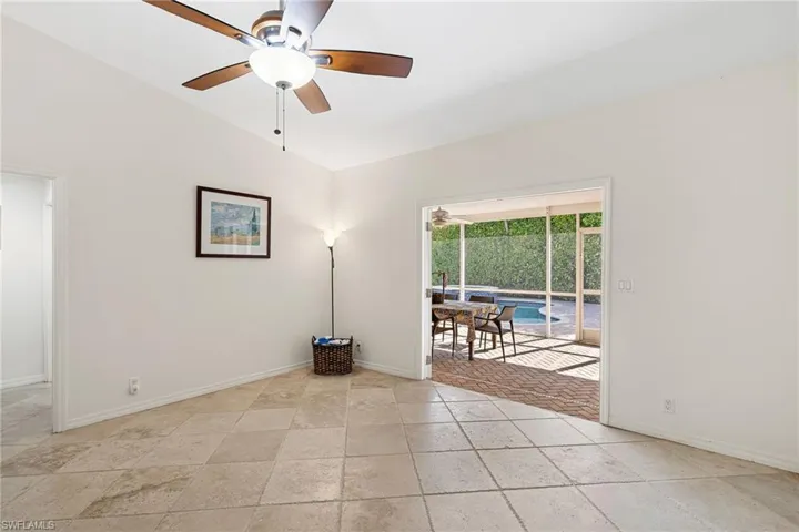 1233  12th N AVE, Naples, FL 34102