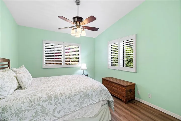 1233  12th N AVE, Naples, FL 34102