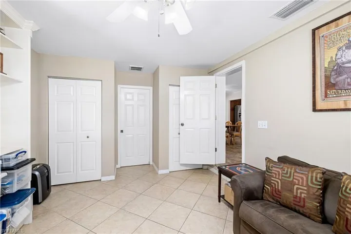 1233  12th N AVE, Naples, FL 34102