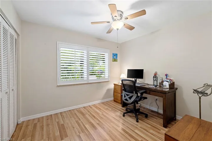 1233  12th N AVE, Naples, FL 34102