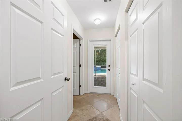 1233  12th N AVE, Naples, FL 34102