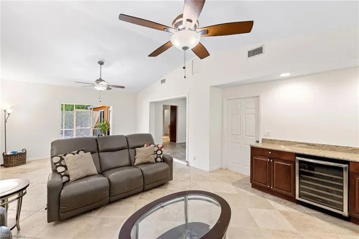 1233  12th N AVE, Naples, FL 34102
