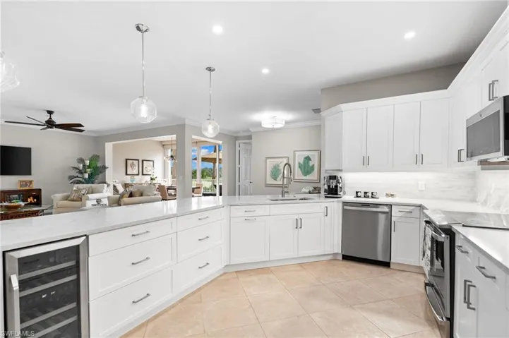1540 Clermont Dr 103, Naples, Florida 34109