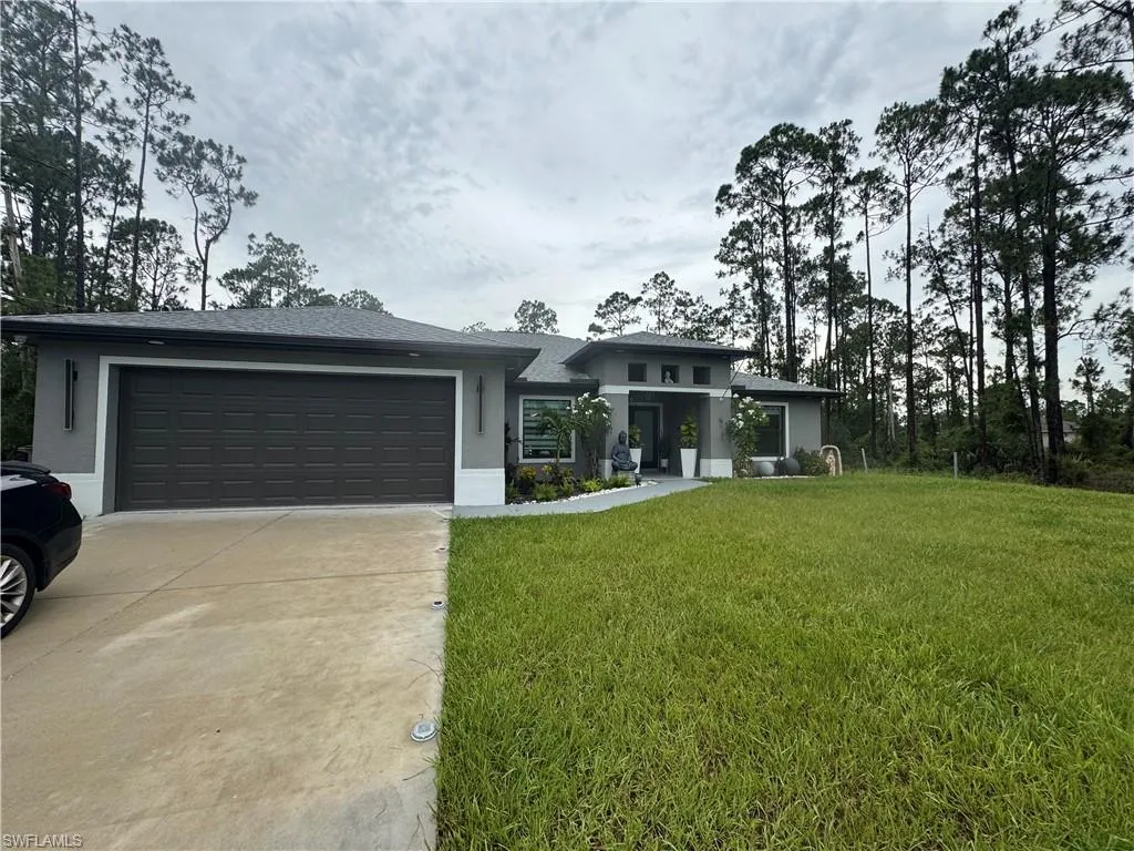 1119 Edison AVE, Lehigh Acres, FL 33972,2025000009