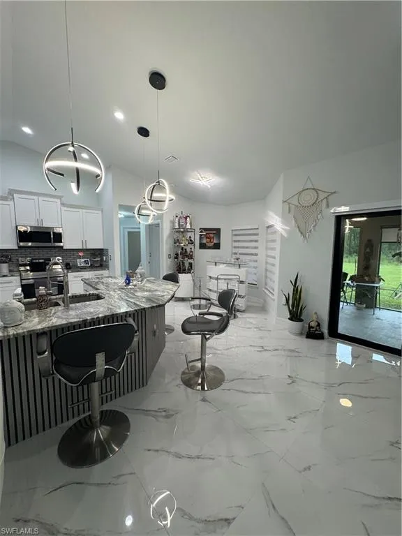 1119 Edison AVE, Lehigh Acres, FL 33972,2025000009