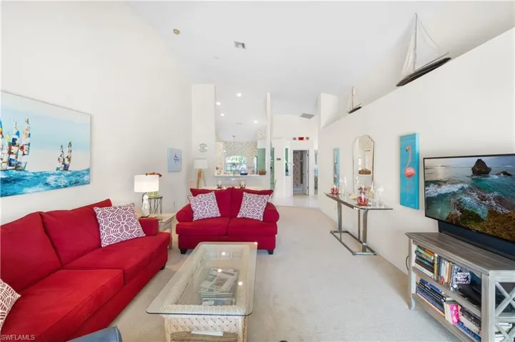 6569  Castlelawn  PL, Naples, FL 34113