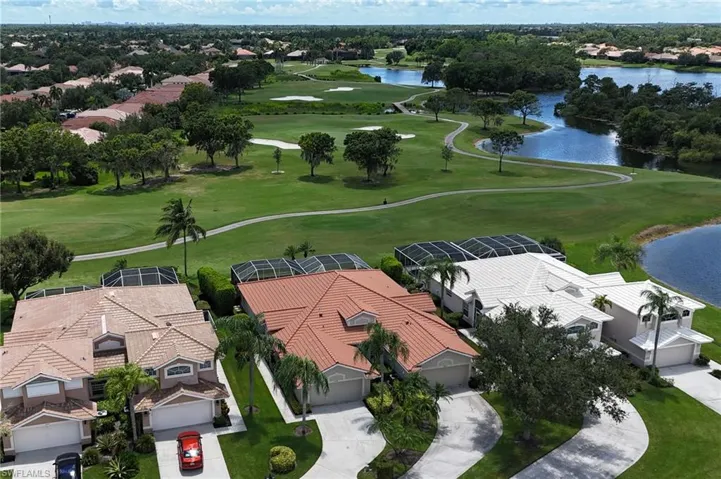 6569  Castlelawn  PL, Naples, FL 34113
