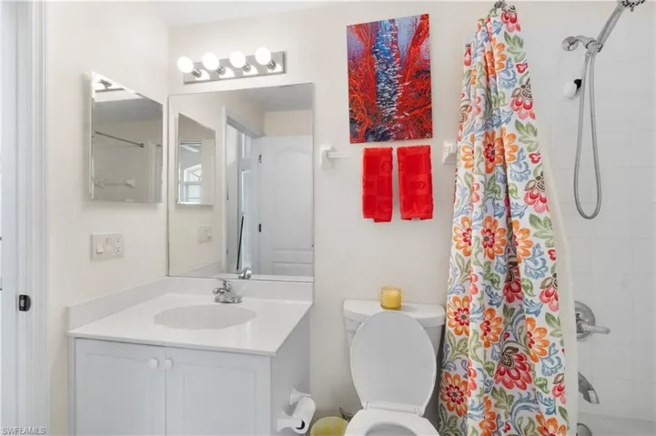 6569  Castlelawn  PL, Naples, FL 34113
