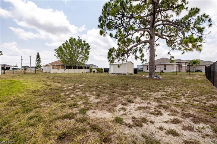 2614 NW 5th Ave, Cape Coral, FL 33993