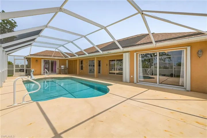 2614 NW 5th Ave, Cape Coral, FL 33993