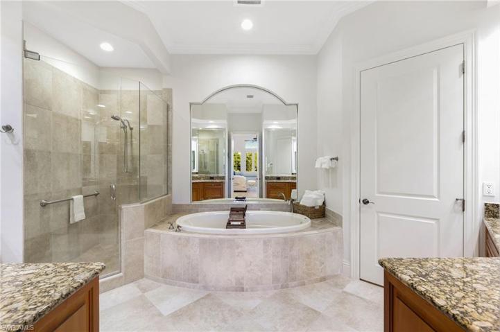 10704  Mirasol  DR, MIROMAR LAKES, FL 33913