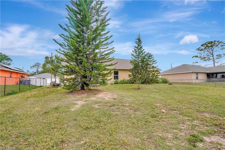 4114 16th ST W, LEHIGH ACRES FL 33971