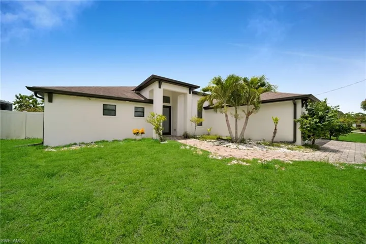 2204 Sw 30th Ter, Cape Coral, Florida 33914