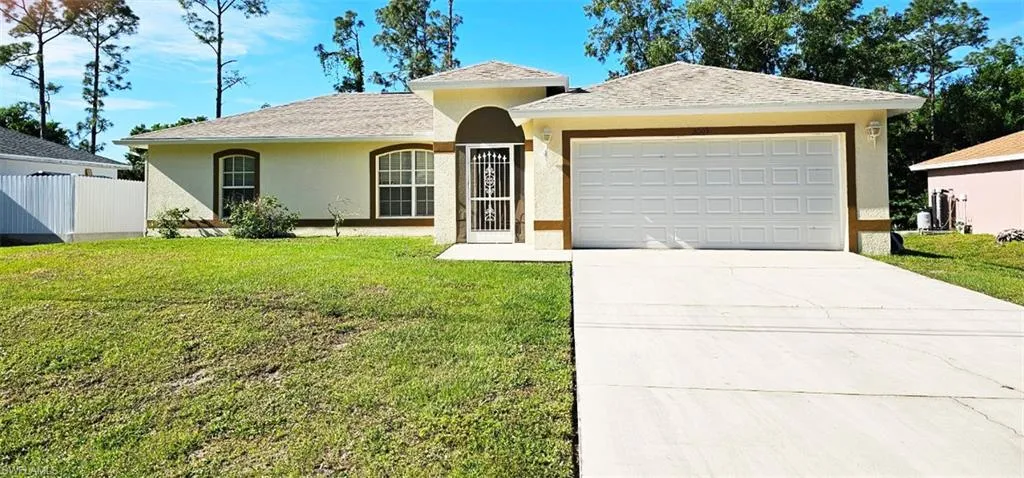 3003  Nadine  LN, Lehigh Acres, FL 33971