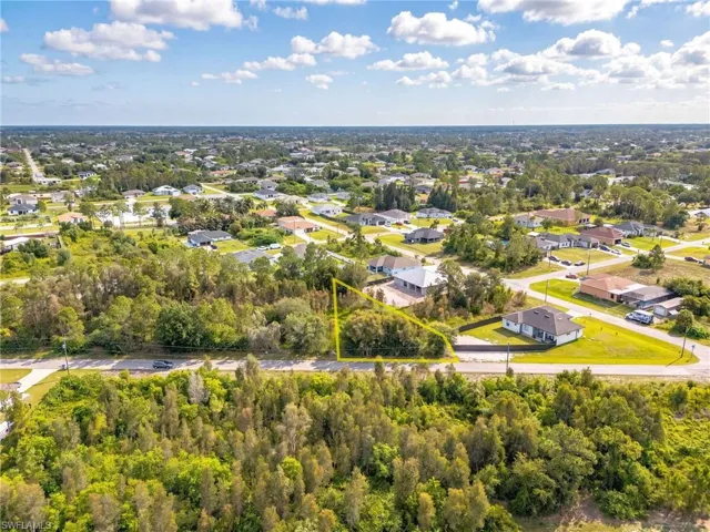 3224 Ruth Ln, Lehigh Acres, Florida 33976