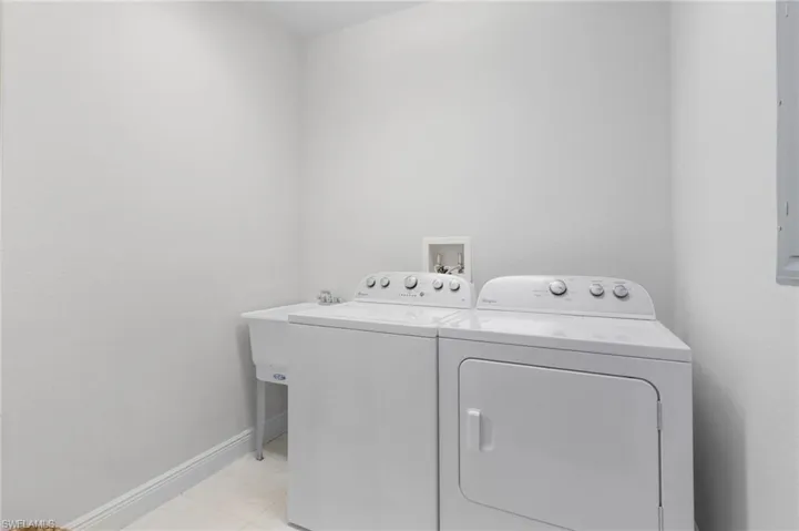 4501 Dalmahoy Ct 305, Fort Myers, Florida 33916