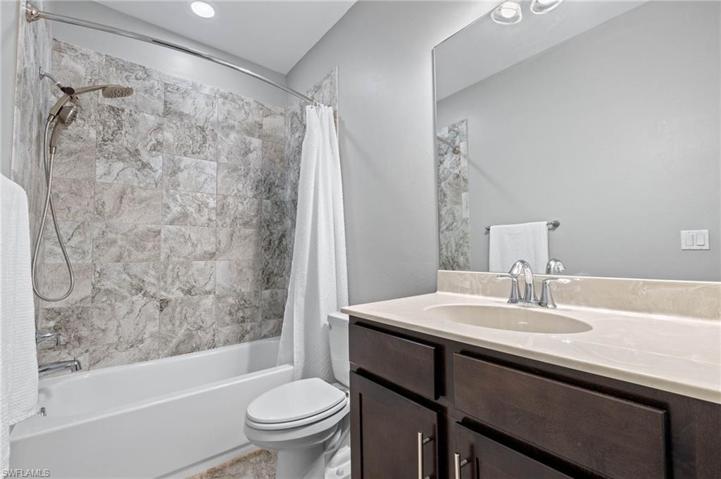 7701 Bristol CIR, NAPLES FL 34120