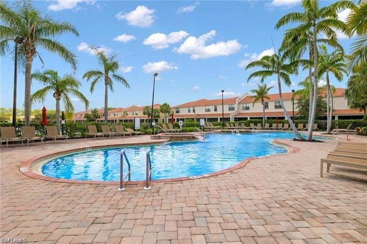 7701 Bristol CIR, NAPLES FL 34120