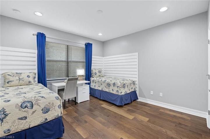 7701 Bristol CIR, NAPLES FL 34120