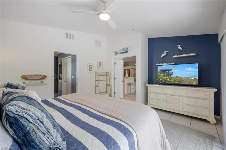 Vaulted ceilings. All bedrooms have new fans.