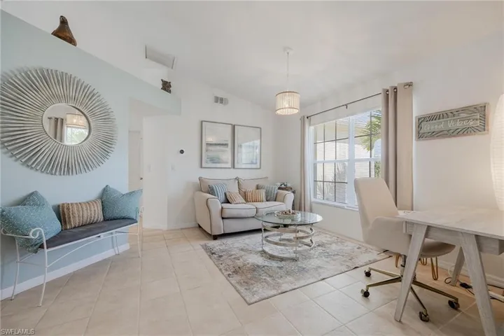 Office/sitting area