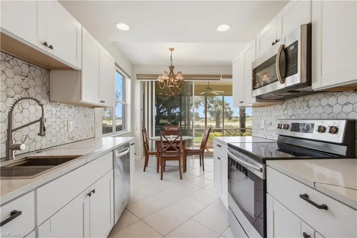 3010 Meandering Way 101, Fort Myers, Florida 33905