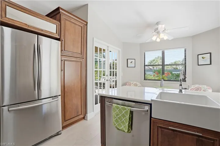 The kitchen also offers lanai access.