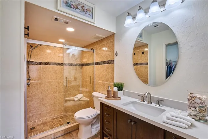 3420 Frosty Way 4902, Naples, Florida 34112