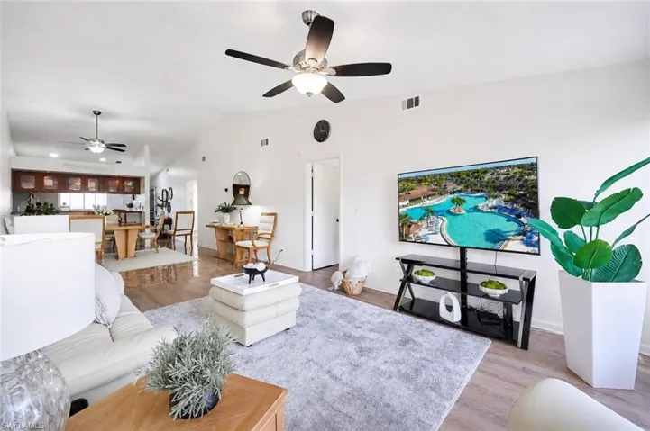 3420 Frosty Way 4902, Naples, Florida 34112