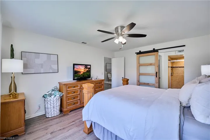 3420 Frosty Way 4902, Naples, Florida 34112