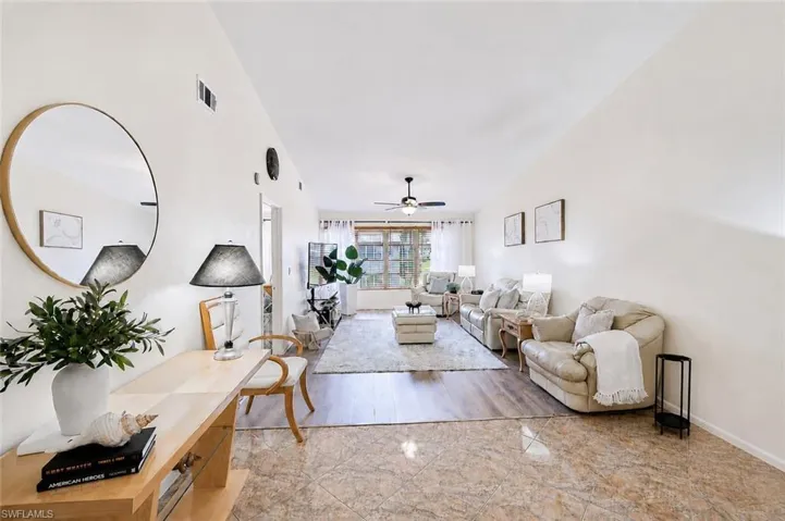 3420 Frosty Way 4902, Naples, Florida 34112