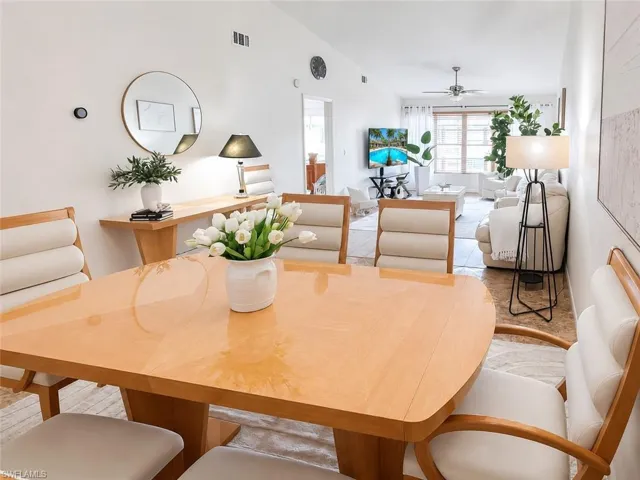 3420 Frosty Way 4902, Naples, Florida 34112
