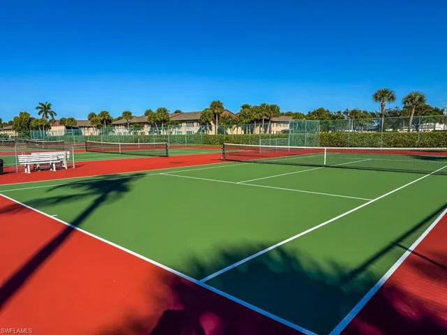 3420 Frosty Way 4902, Naples, Florida 34112