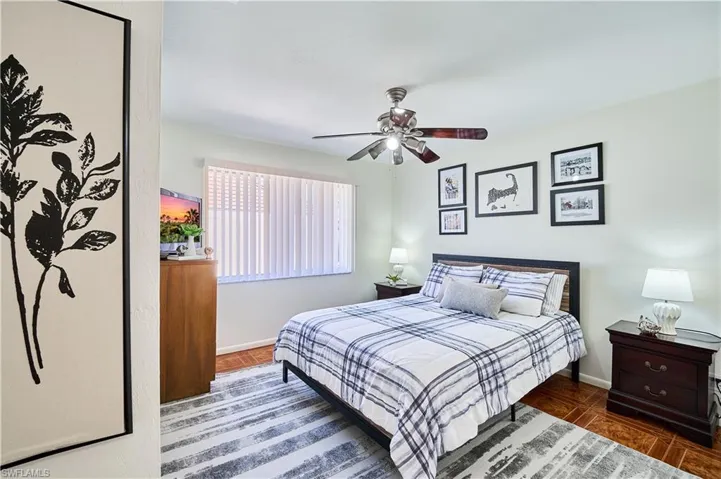 3420 Frosty Way 4902, Naples, Florida 34112
