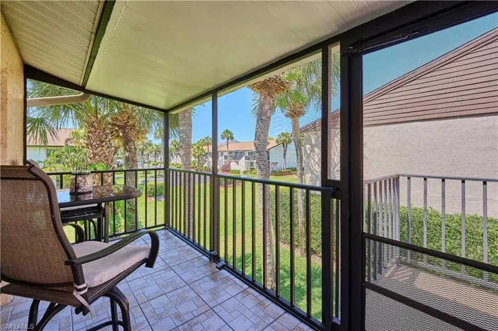 3420 Frosty Way 4902, Naples, Florida 34112