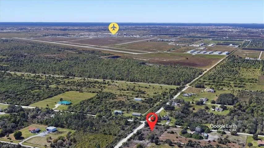 Birds eye view of property