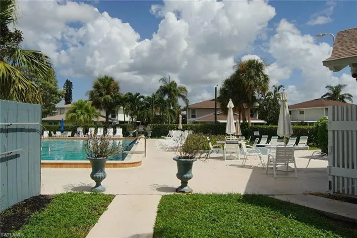 Pool 2