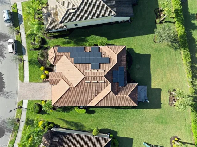 Aerial view of property and surrounding area