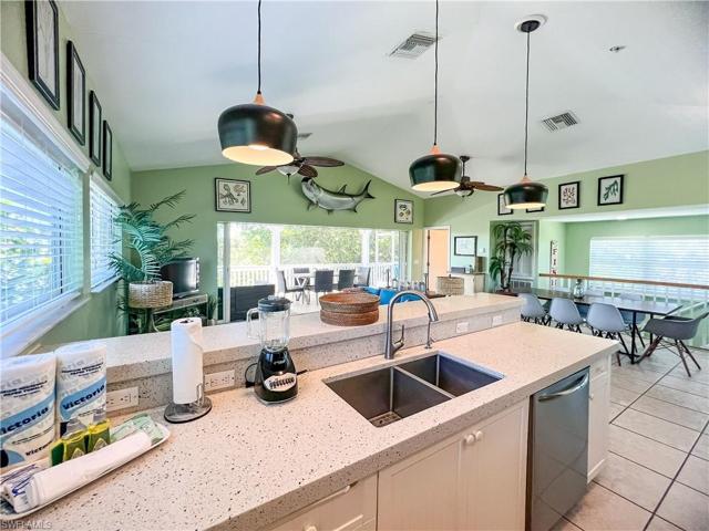 4510  Schooner  DR, Upper Captiva, FL 33924