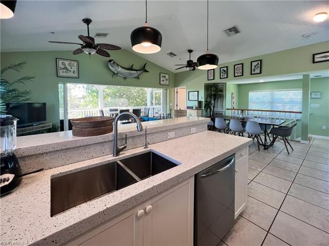 4510  Schooner  DR, Upper Captiva, FL 33924