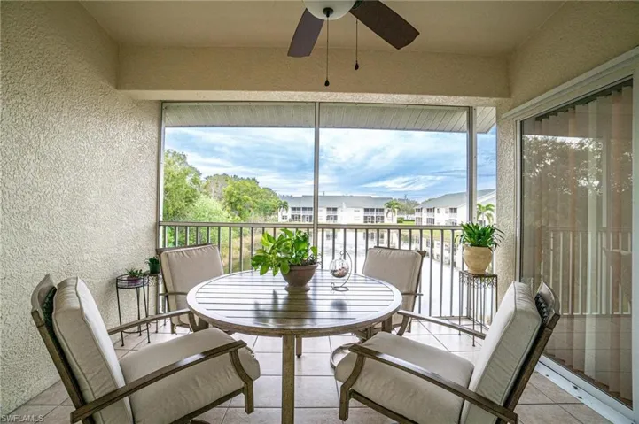 Peaceful screened-in lanai space overlooking the lake!
