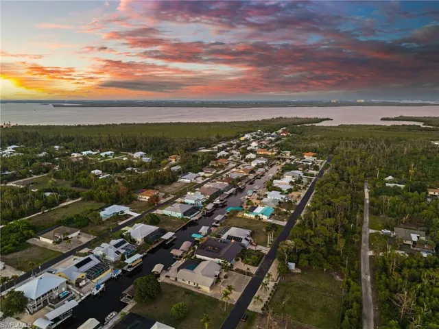 3638  Pinetree  DR, St. James City, FL 33956