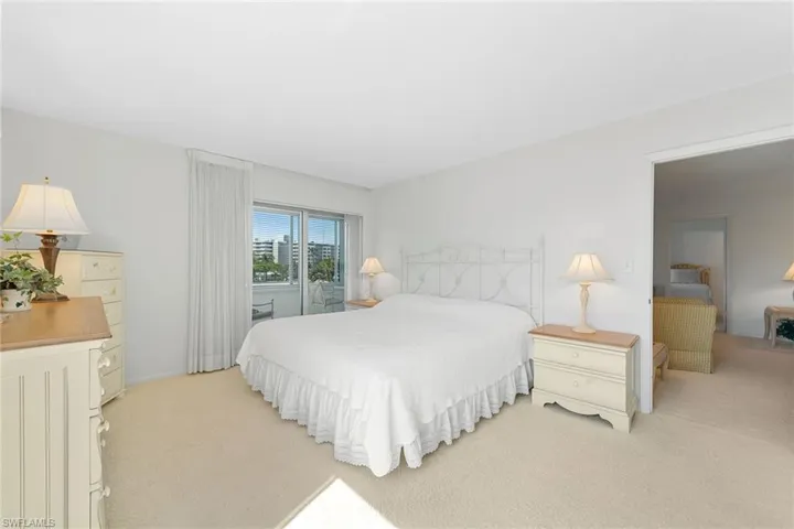 3410  Gulf Shore N BLVD, Naples, FL 34103