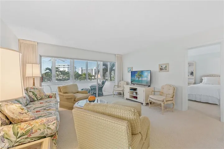3410  Gulf Shore N BLVD, Naples, FL 34103